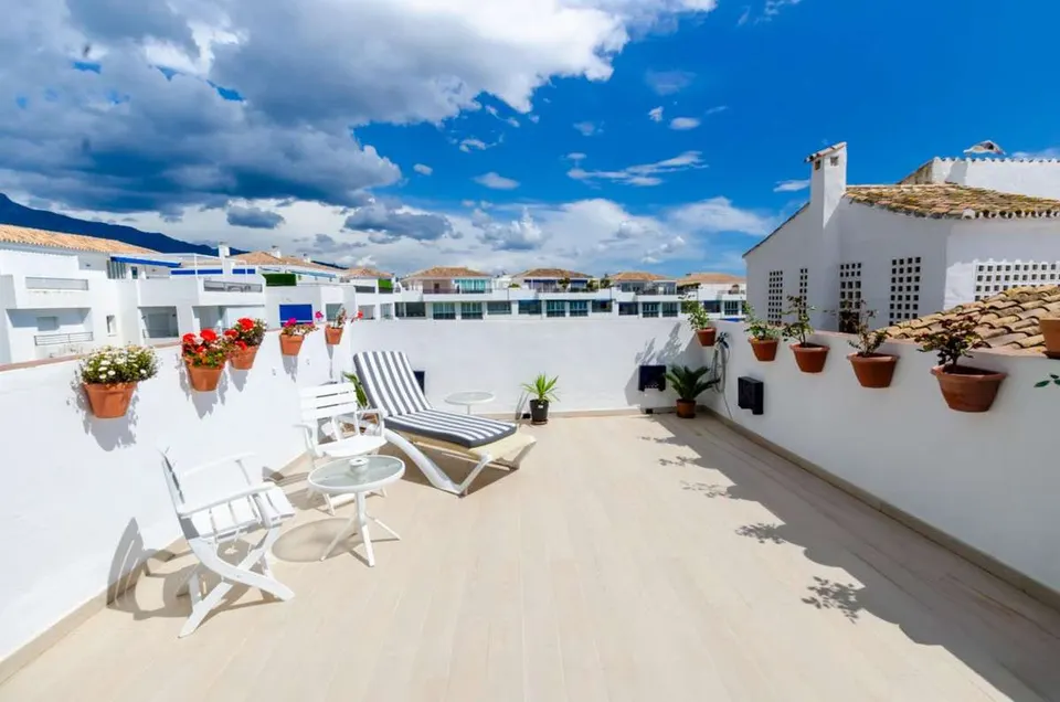 Penthouse z tarasem w Marbelli — zdjęcie