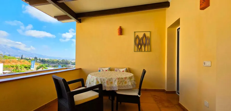 Apartament z tarasem w Benahavis — zdjęcie 5 z 16