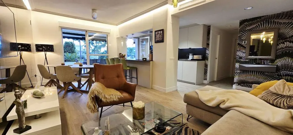 Apartament z tarasem w Marbelli — zdjęcie