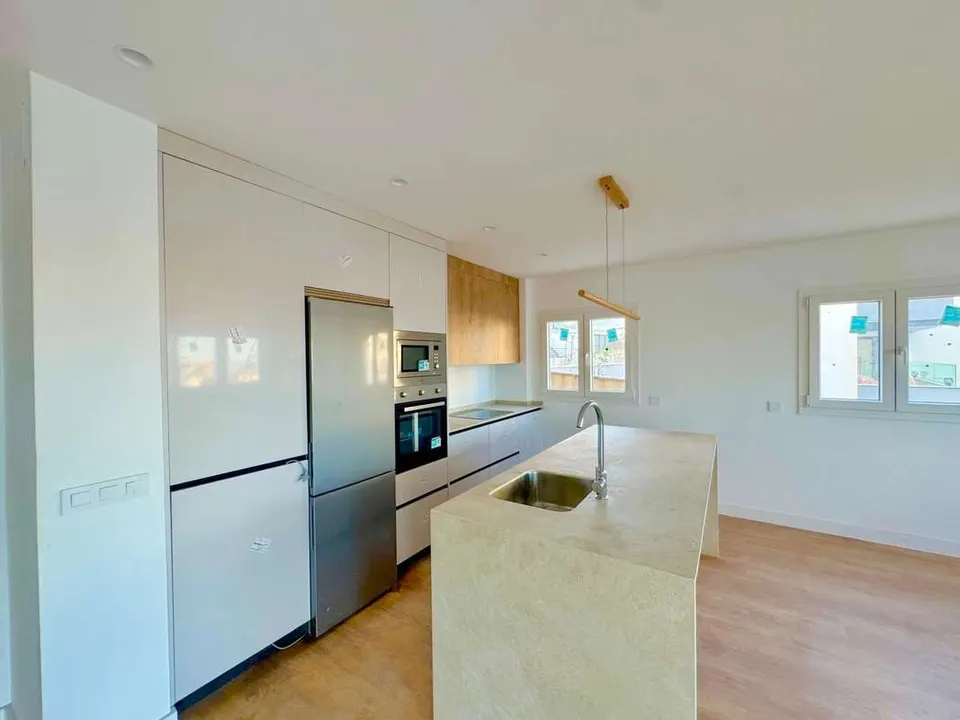 Apartament dwupoziomowy w Torremolinos — zdjęcie 11 z 16