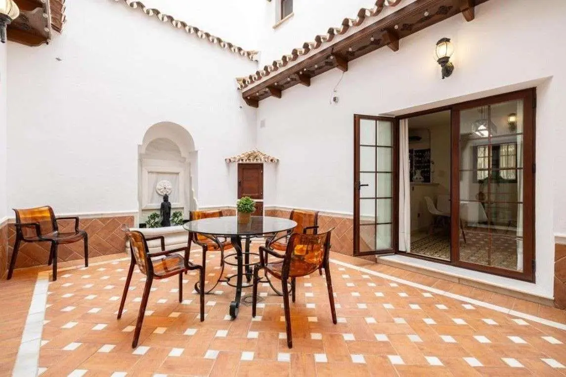 Dom szeregowy z patio w Fuengiroli