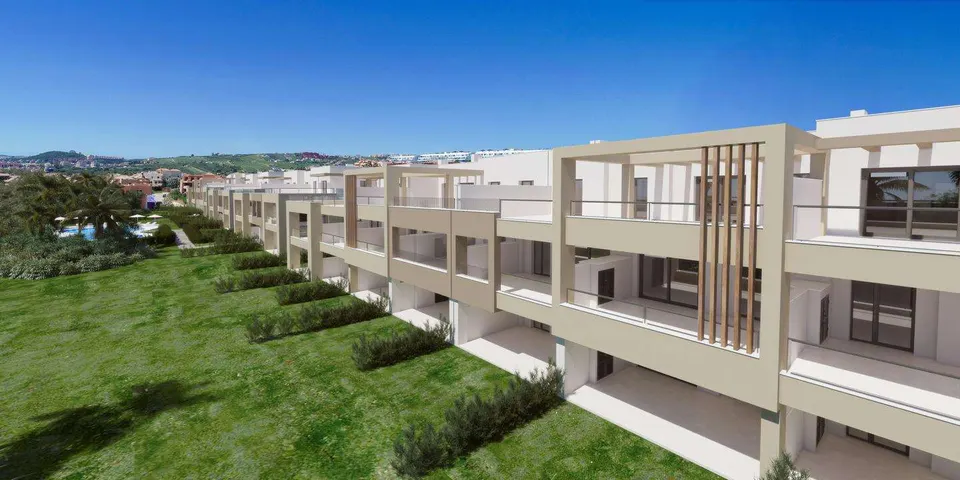 Penthouse z basenem w Casares — zdjęcie