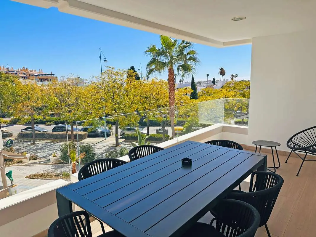 Apartament z tarasem w Marbelli — Apartament, Marbella
