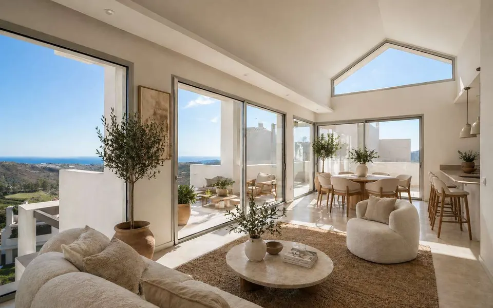 Penthouse z widokiem na morze w Benahavís — zdjęcie