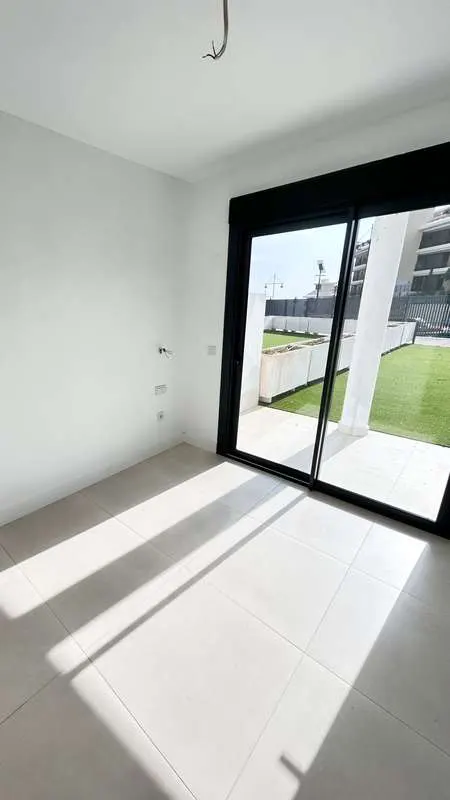 Apartament z ogrodem w Fuengiroli — zdjęcie