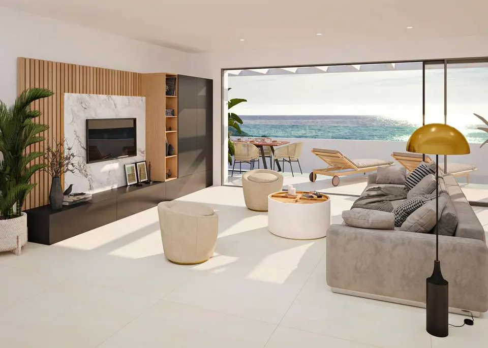 Penthouse z prywatnym basenem w Esteponie — zdjęcie