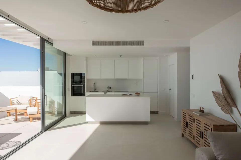 Penthouse z widokiem na morze w Fuengiroli — zdjęcie