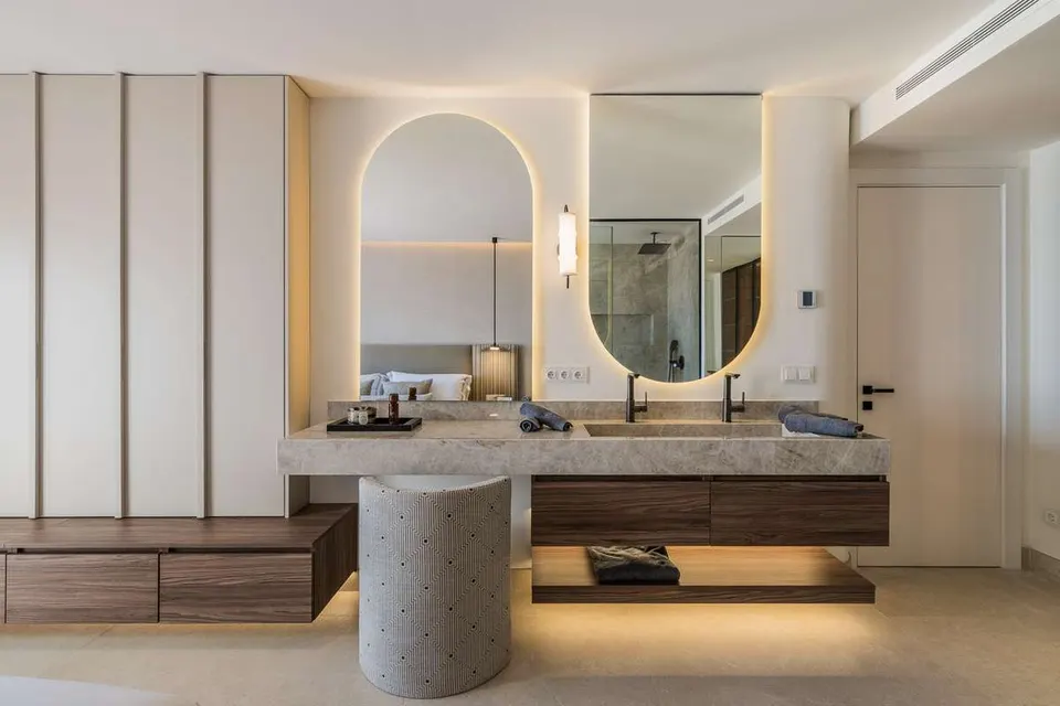 Penthouse przy plaży w Esteponie — zdjęcie