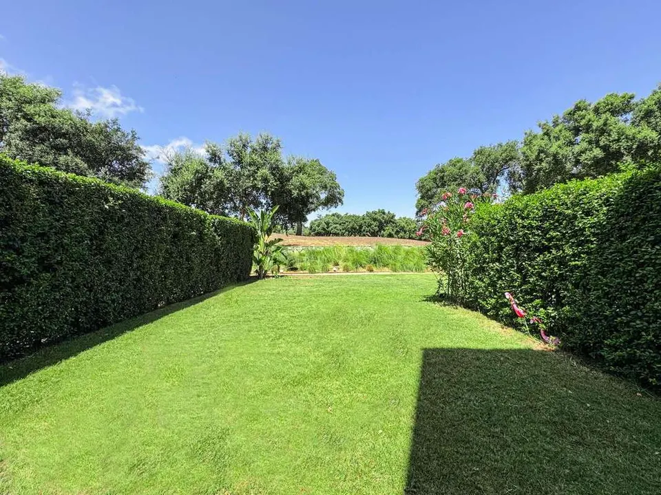 Dom szeregowy z panoramicznym widokiem w Sotogrande — zdjęcie