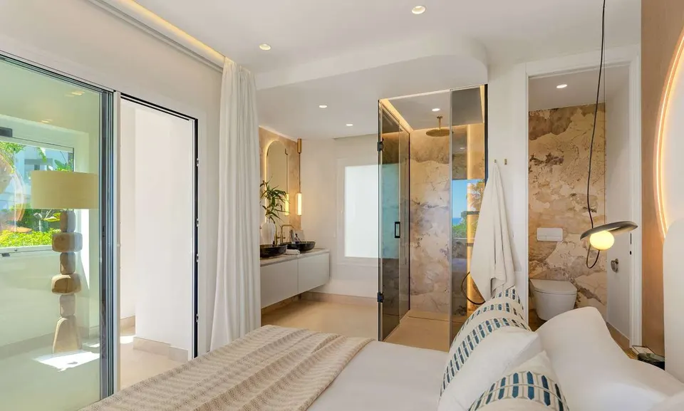 Apartament przy plaży w Esteponie — zdjęcie