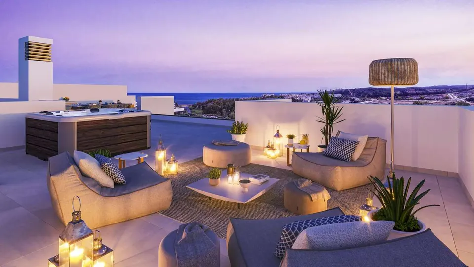 Penthouse z widokiem na morze w Esteponie — zdjęcie