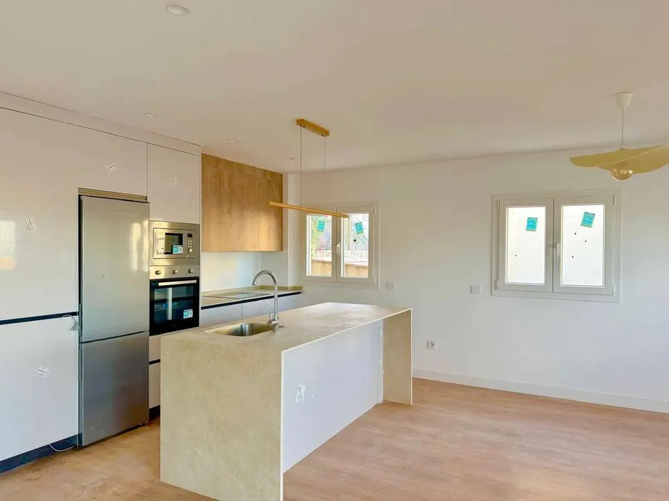 Apartament dwupoziomowy w Torremolinos — zdjęcie 6 z 16
