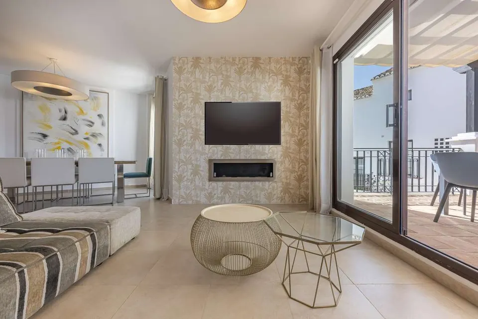 Apartament z tarasem w Marbelli — zdjęcie