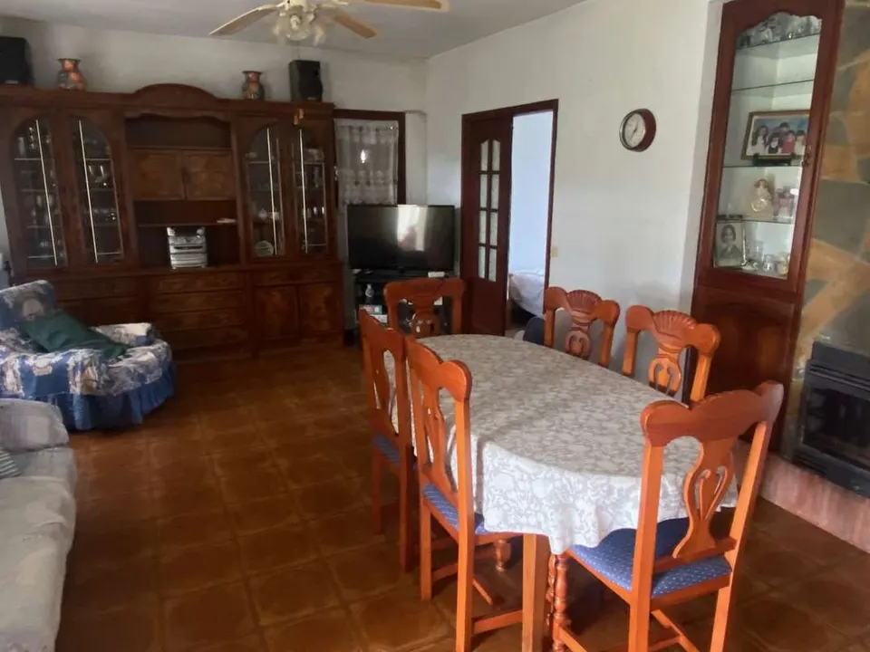 Willa do remontu w Esteponie — zdjęcie
