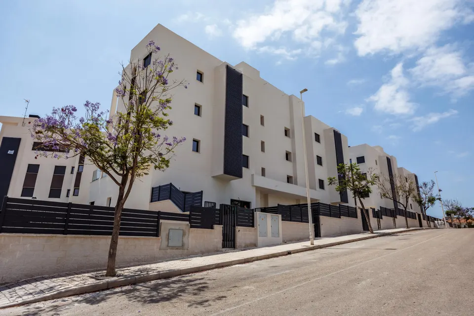 Nowe apartamenty w Villajoyosa — zdjęcie 1 z 16