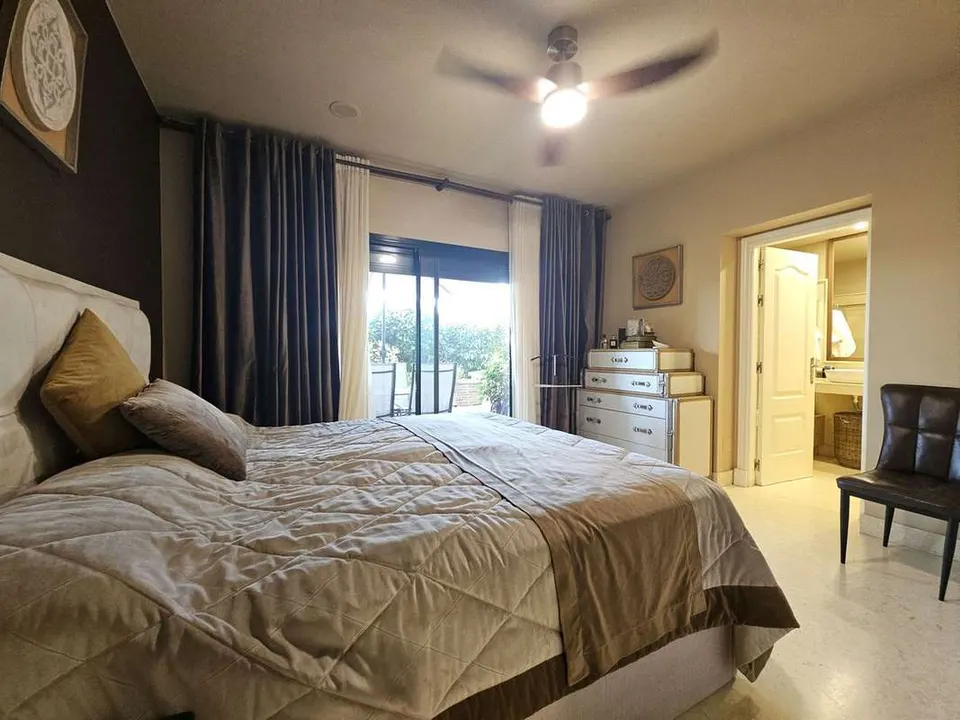 Apartament z 5 sypialniami w Benahavís — zdjęcie