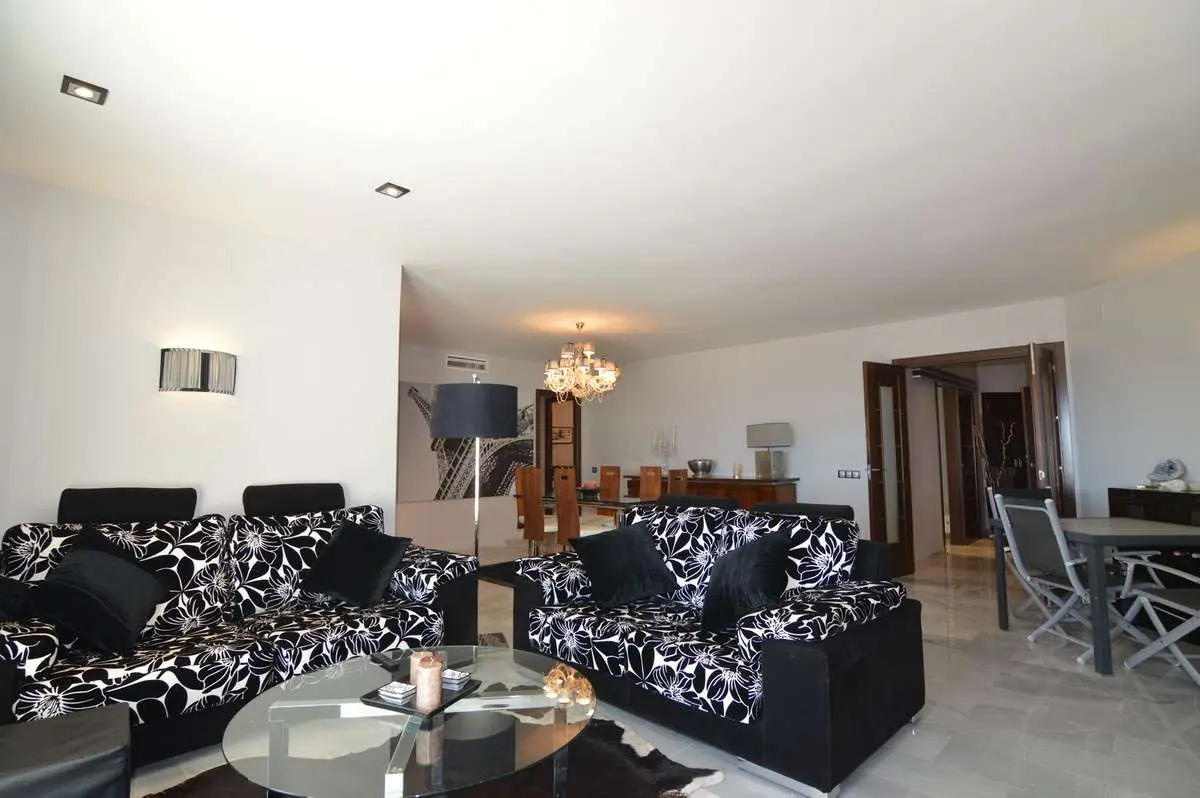 Apartament z widokiem na morze w Marbelli