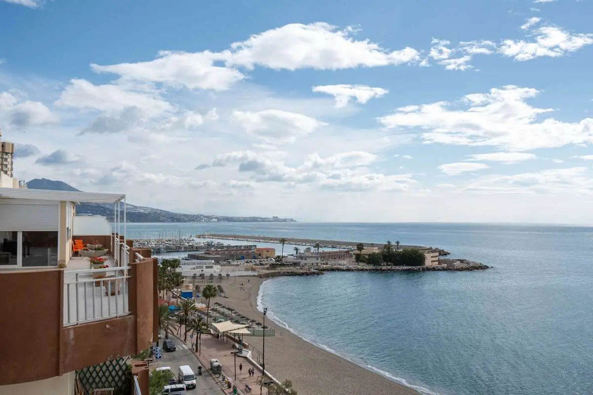 Penthouse z tarasem w Fuengiroli