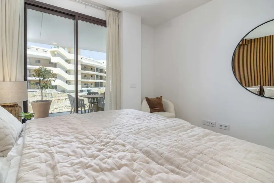 Penthouse z prywatnym ogrodem w Fuengiroli — zdjęcie