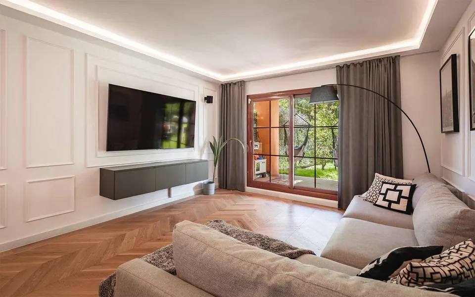 Apartament z ogrodem w Benahavís — zdjęcie