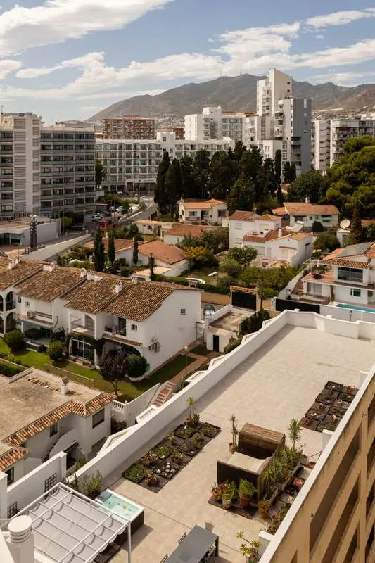 Apartament z tarasem w Benalmádenie — zdjęcie 14 z 16