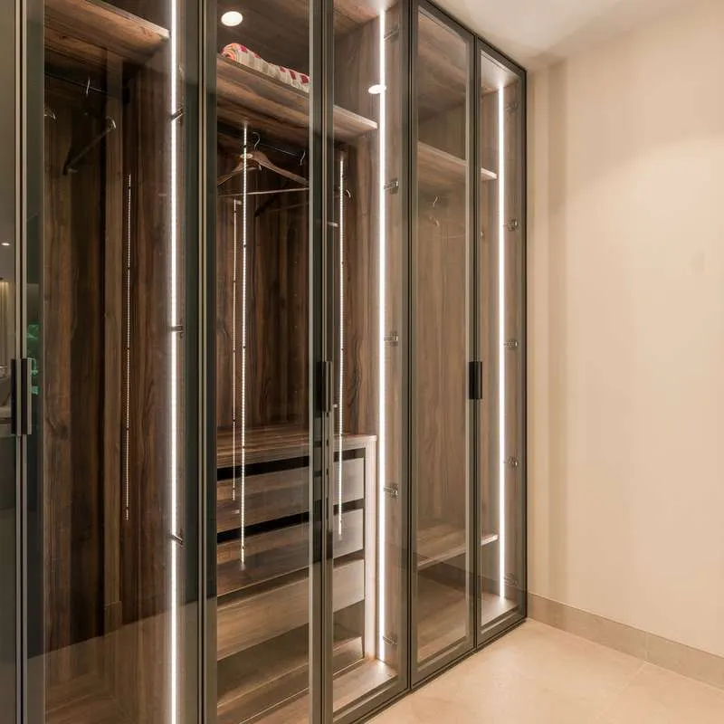 Apartament z widokiem na ogrody w Esteponie — zdjęcie