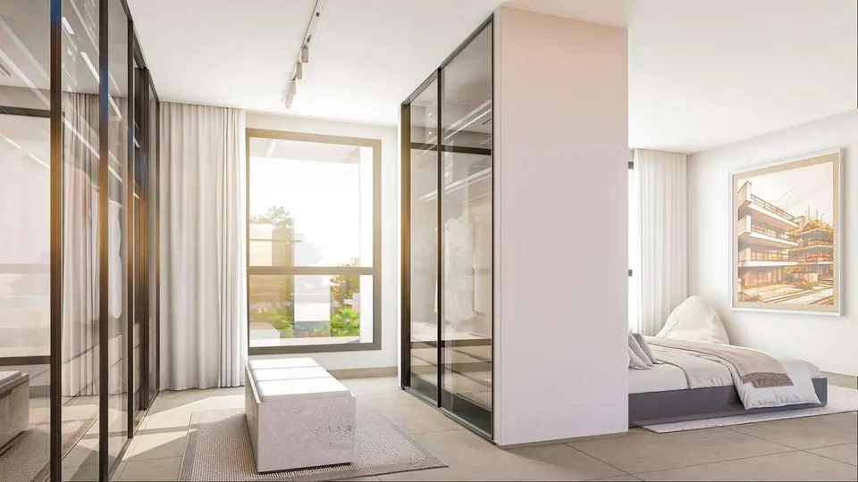 Penthouse typu penthouse z basenem w Esteponie — zdjęcie