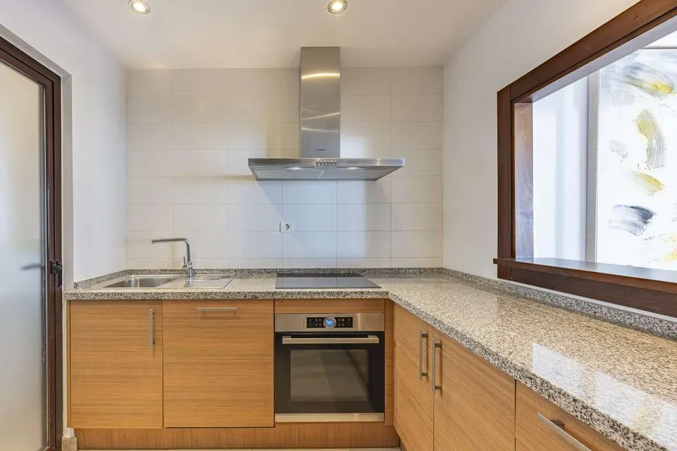 Apartament z tarasem w Marbelli — zdjęcie