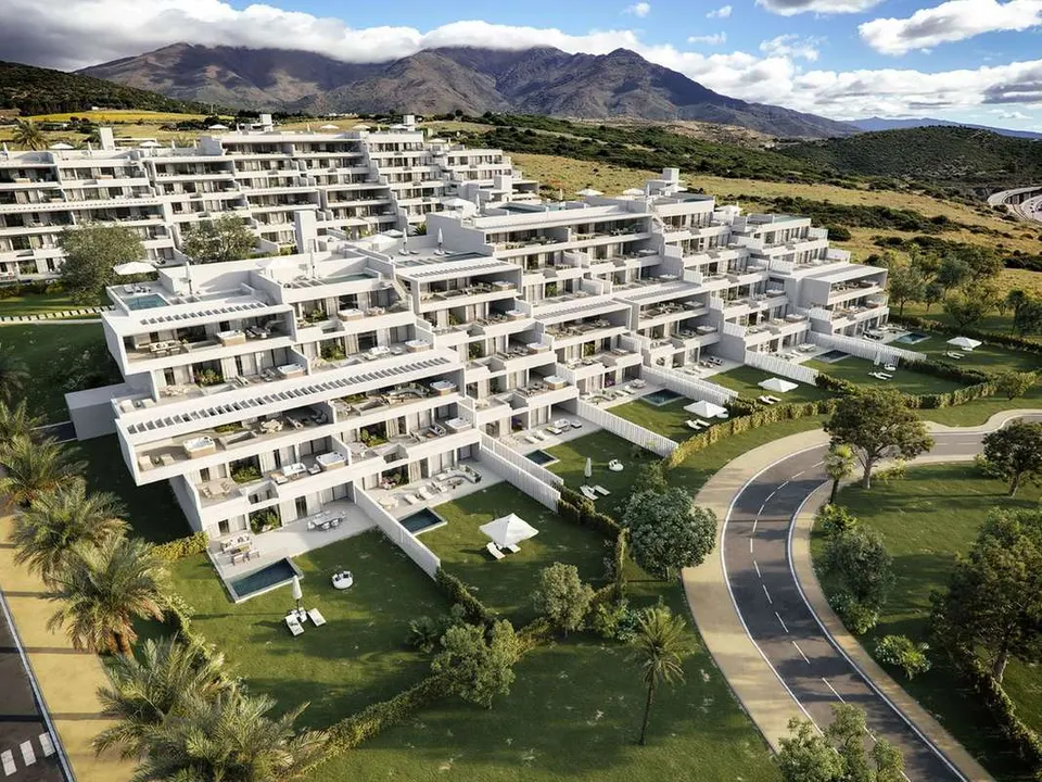 Apartament z wysokimi wykończeniami w Casares — zdjęcie