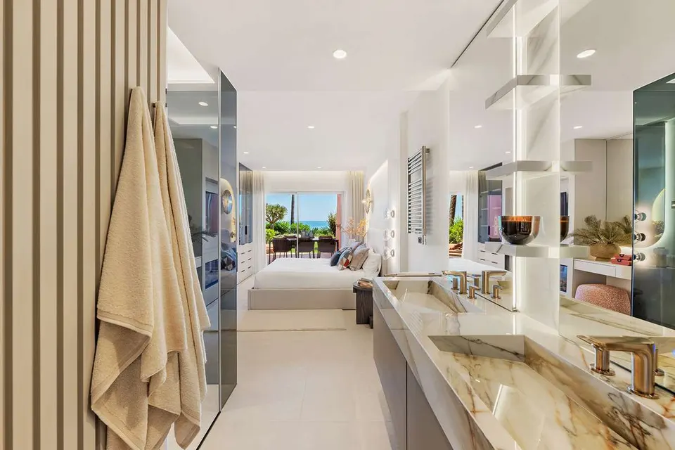 Apartament przy plaży w Esteponie — zdjęcie