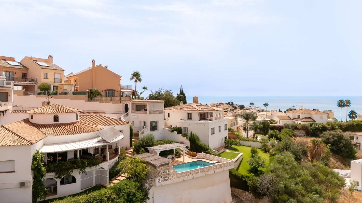 Willa z widokiem na morze w Fuengiroli — Willa, Fuengirola