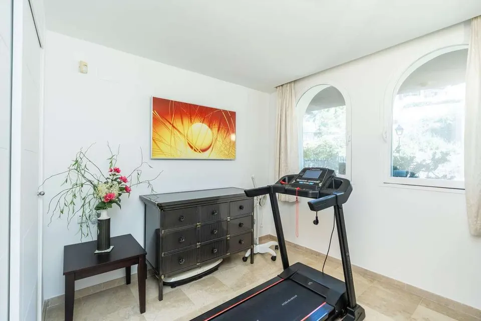 Apartament z widokiem na morze w Benahavís — zdjęcie