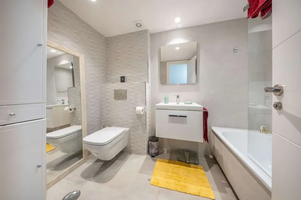 Apartament z widokiem na ogrody w Marbelli — zdjęcie
