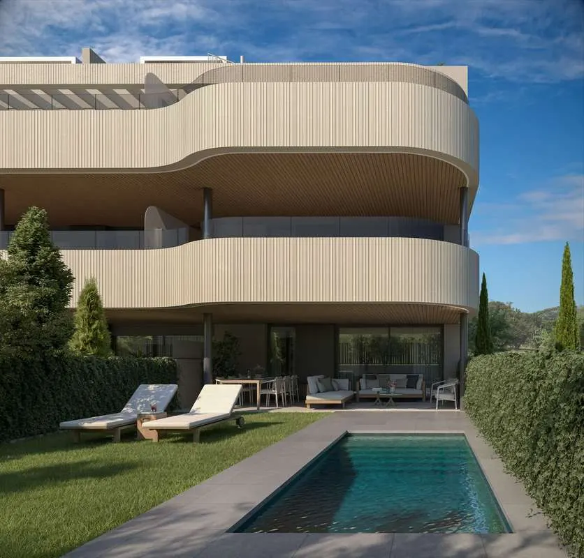 Apartament przy polu golfowym w Esteponie — zdjęcie