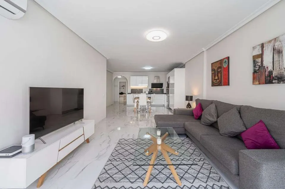 Apartament z tarasem w Marbelli — zdjęcie
