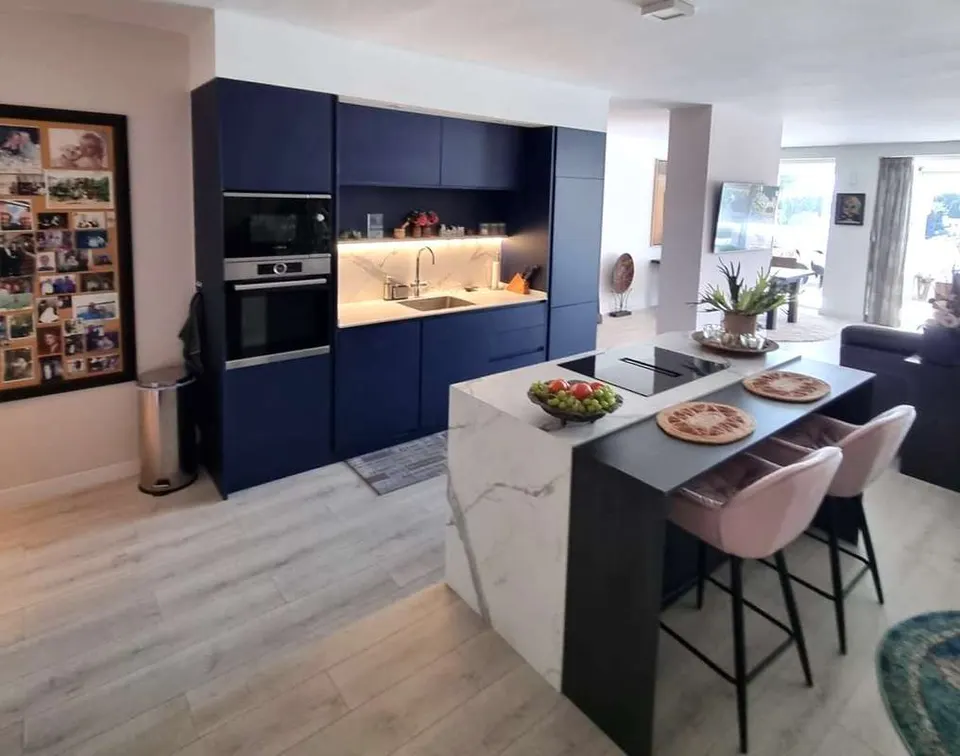 Apartament z widokiem na góry w Benahavís — zdjęcie