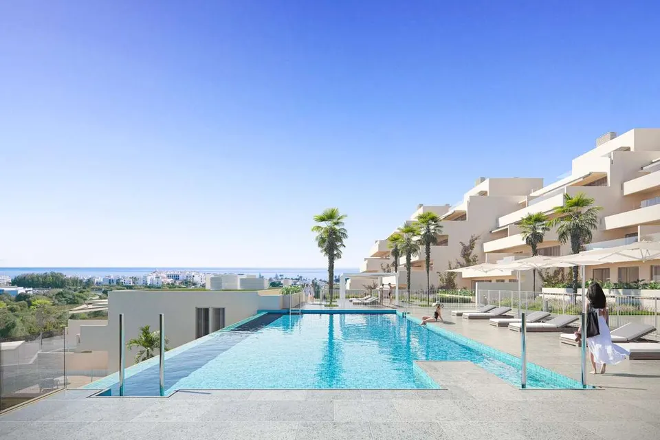 Penthouse z tarasem w Esteponie — zdjęcie