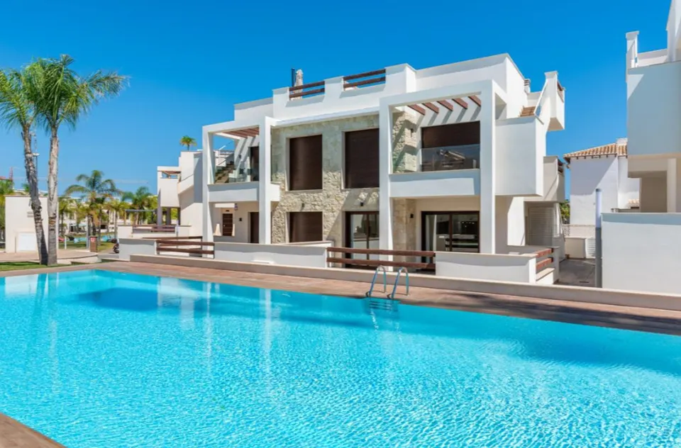 Nowe apartamenty w Torrevieja — zdjęcie 2 z 16