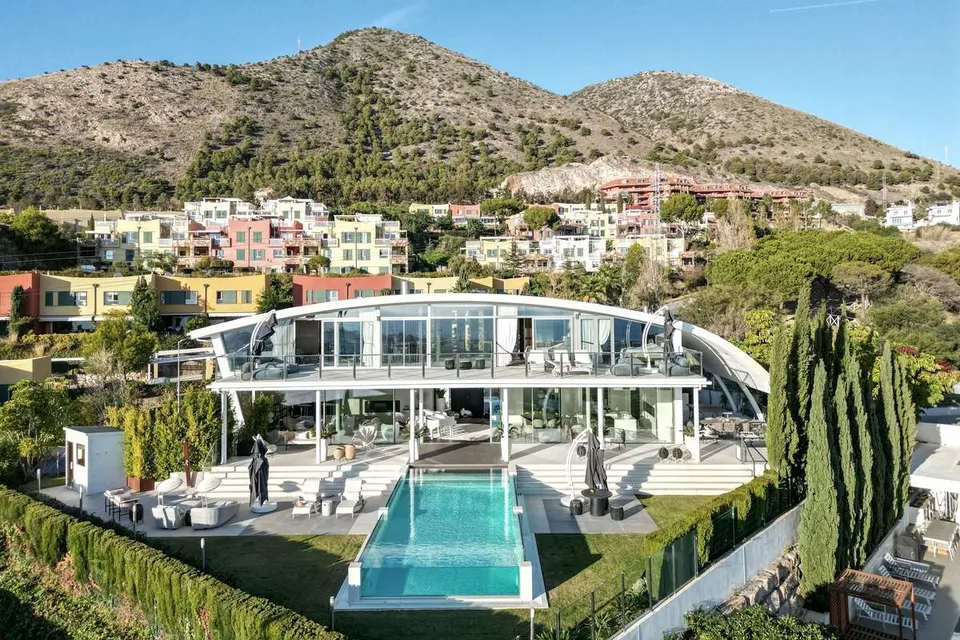 Willa z widokiem na morze w Benalmádena — zdjęcie