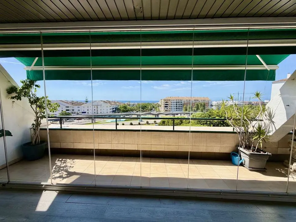 Apartament z widokiem na morze w Marbelli — zdjęcie 3 z 16