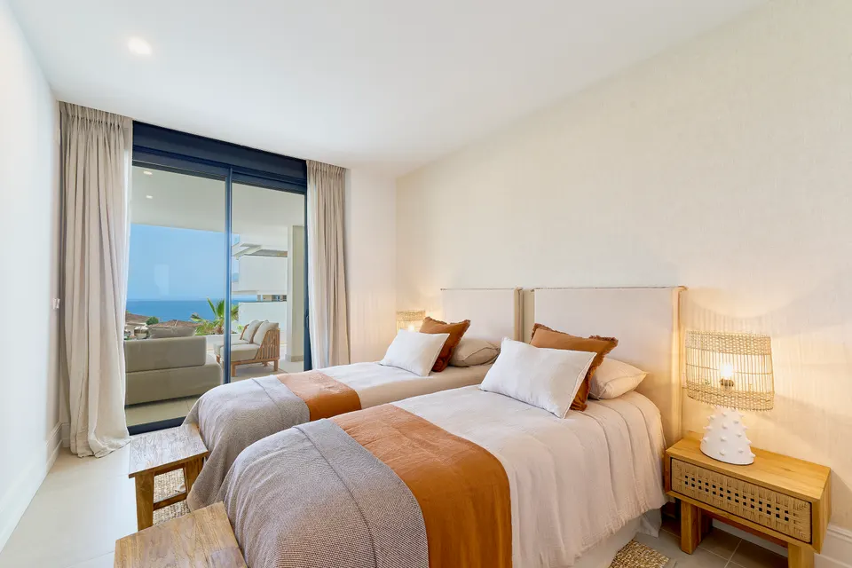 Apartamenty z widokiem na morze w Benalmádena Pueblo — zdjęcie