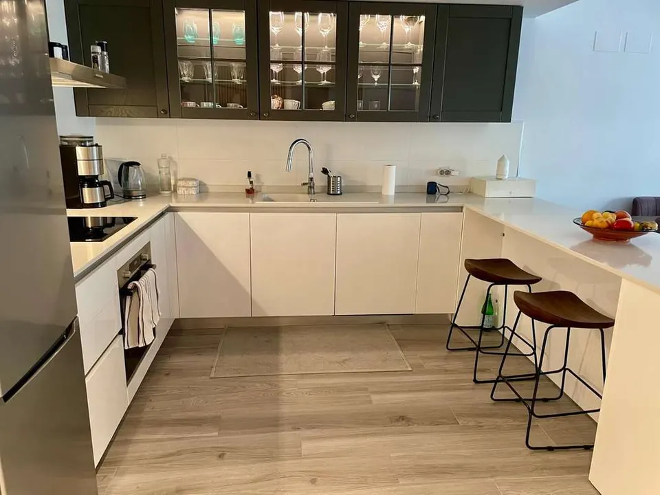 Apartament z basenem w Benahavís — zdjęcie