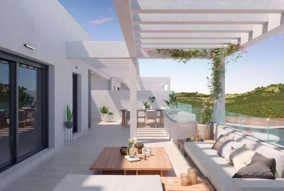 Penthouse z widokiem na góry w Maladze — zdjęcie