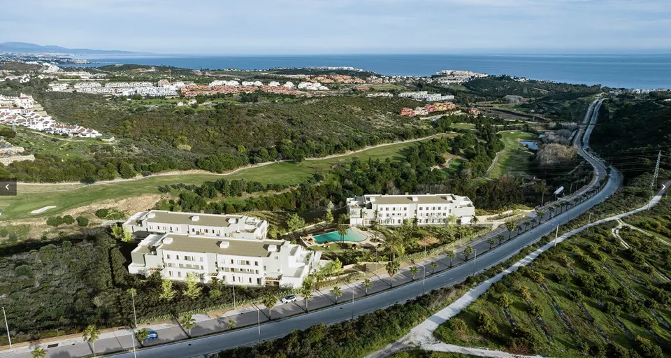 Apartamenty z widokiem na morze w Casares — zdjęcie