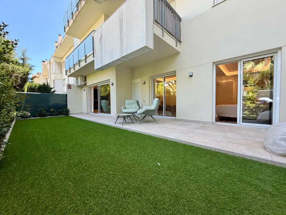 Apartament z ogrodem w Marbelli — zdjęcie 2 z 16