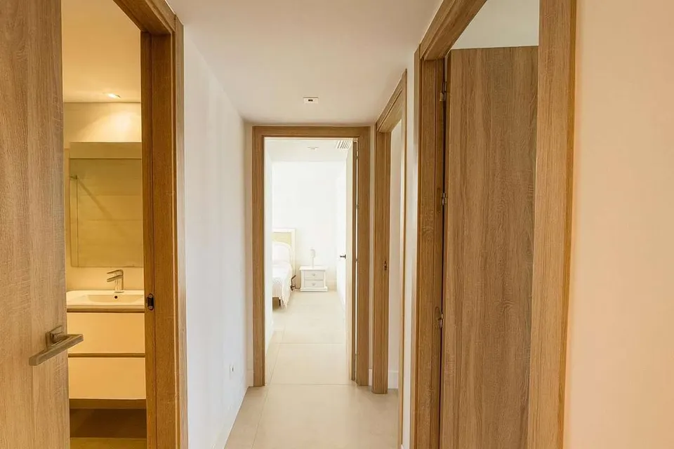 Apartament z widokiem na morze w Sotogrande — zdjęcie