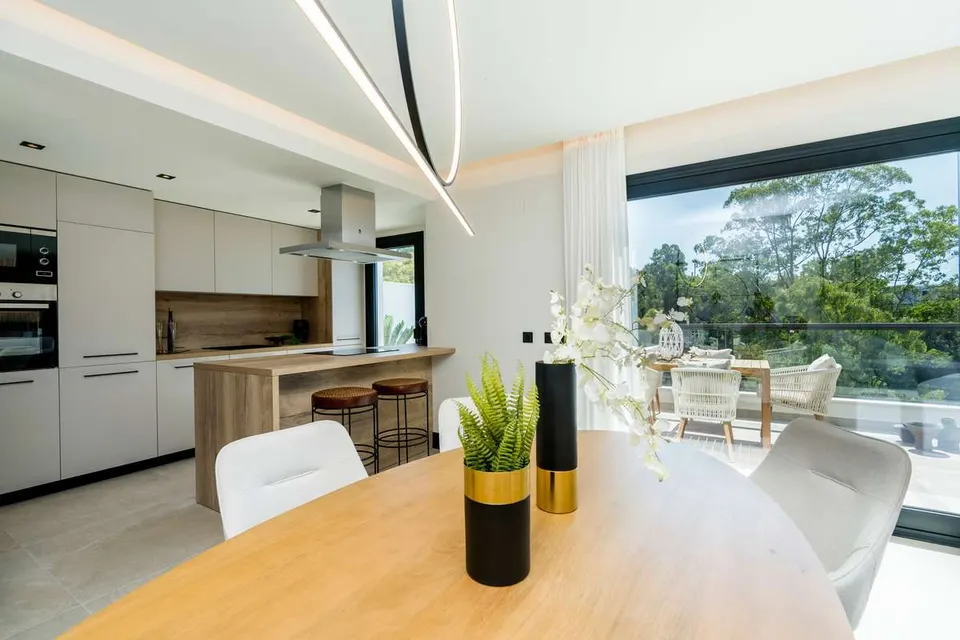 Penthouse z widokiem na morze w Marbelli — zdjęcie