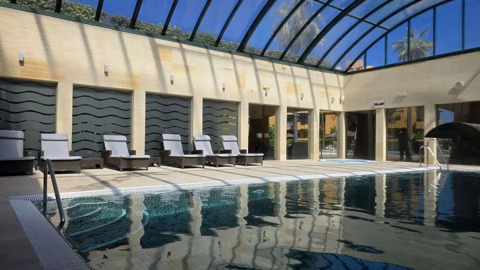 Apartament na plaży w Esteponie — zdjęcie
