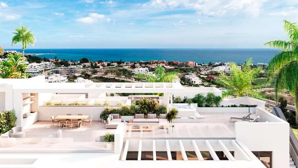Penthouse z tarasem w Esteponie — zdjęcie