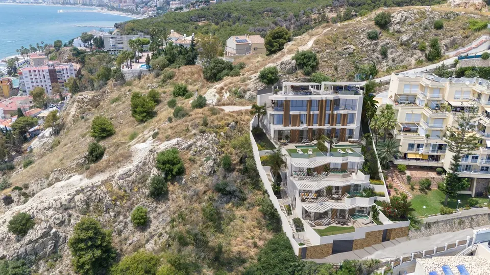 Apartamenty z widokiem na morze w Maladze — zdjęcie